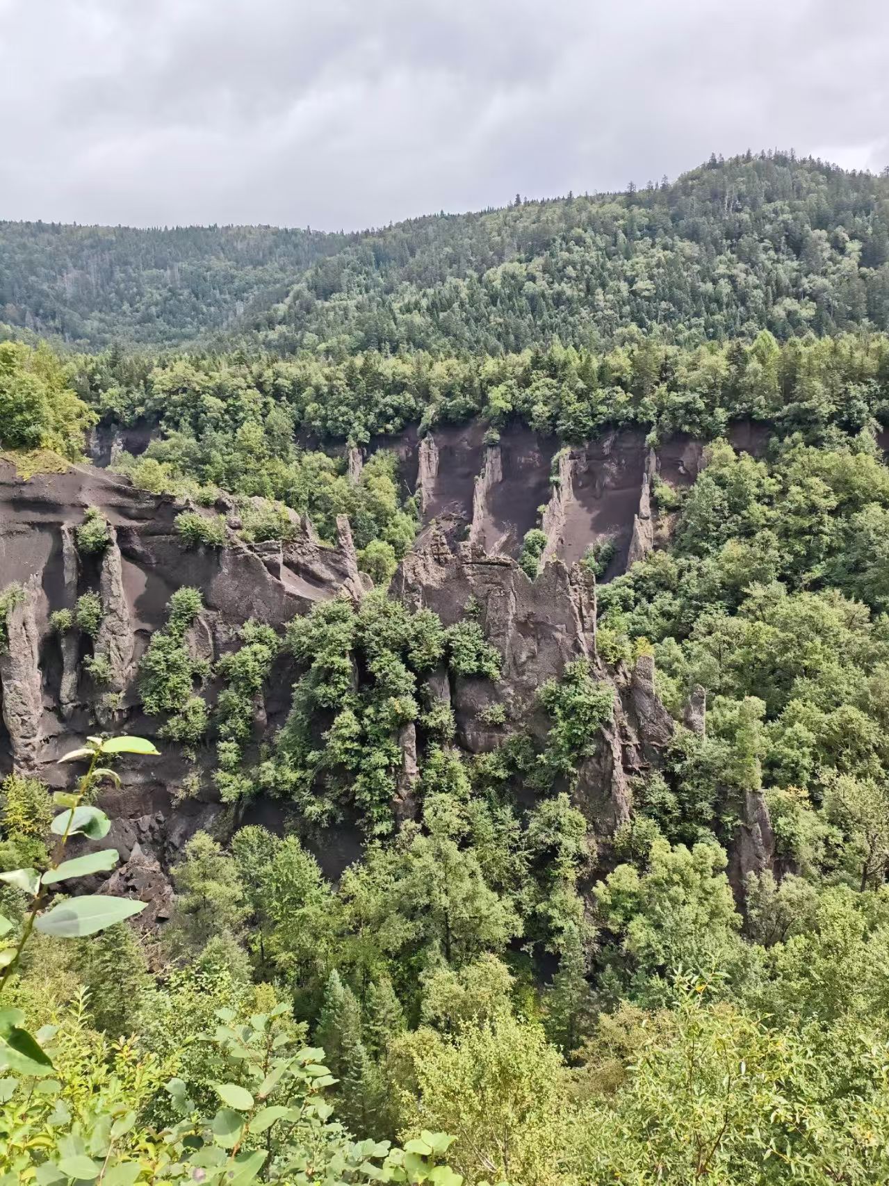 鸭绿江大峡谷